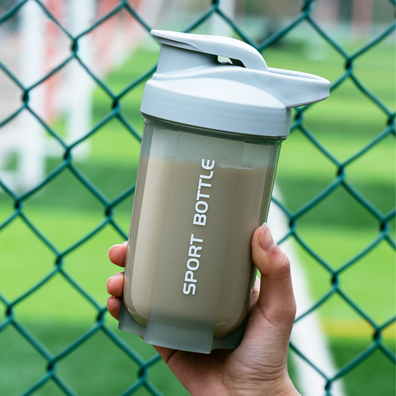 Portable Protein Powder Shaker - đánh giá và giá Whey Protein Isolate